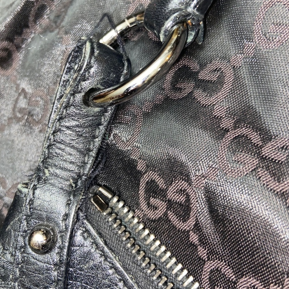 Gucci Horseshoe Shoulder Bag - Picture 4 of 7